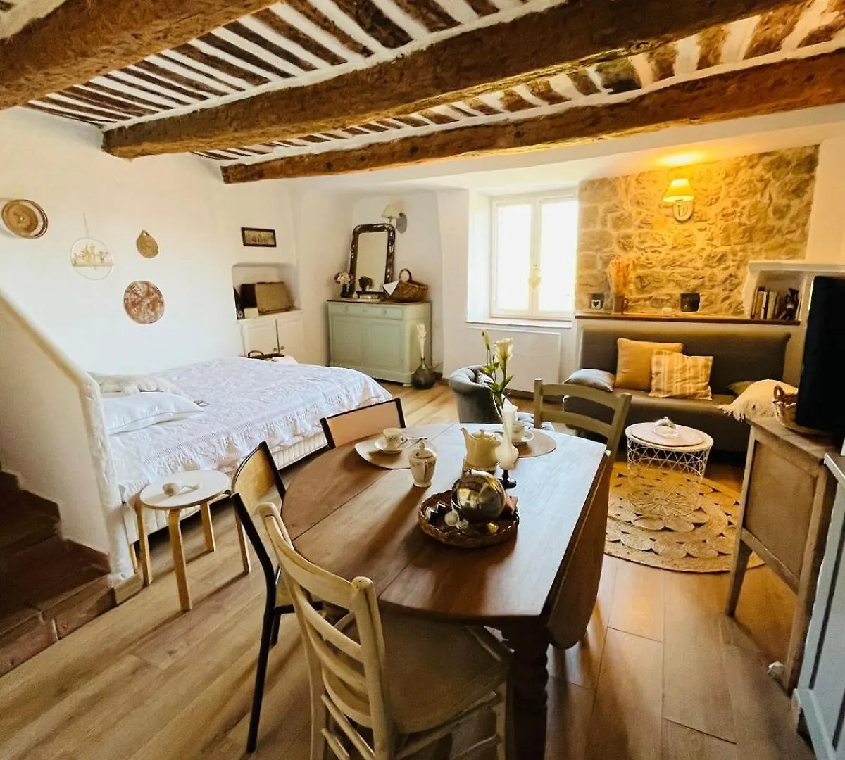 Appartement Cosy Dans Le Centre Historique De Vence