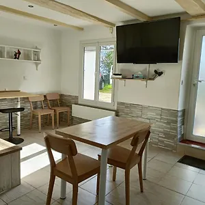  Appartement Un Bel Rez Jardin Parking Gratuit