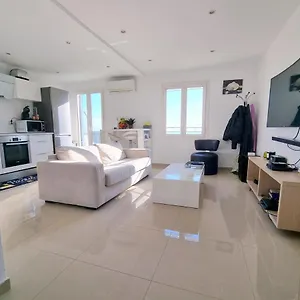  Appartement 2 Pieces D'exception Vue Mer